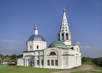 Fototapeta na wymiar Trinity Cathedral at Red (Cathedral) mountain in Serpukhov. Moscow oblast. Russia