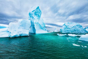 Türaufkleber Städte / Reisen Antarktis schöne kalte Landschaft mit Eisbergen, epische Landschaft, antarktische Winternaturschönheit