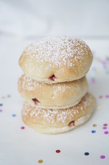 Berliner / Krapfen mit Puder