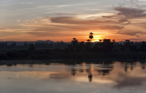 Sonnenaufgang am Nil