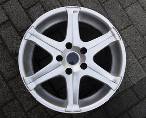 Second hand alloy wheels in store, Aluminium Alloy rims.