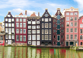 Obraz premium Amsterdam architecture and Damrak canal, Netherlands