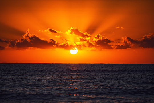 Fototapeta Beautiful sunrise over the sea