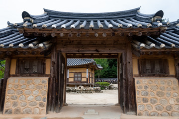 Fototapeta premium Confucianist Village of korea tile-roofed house