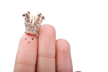 Crowned index finger