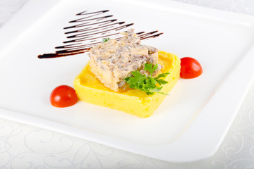 Fricassee with mushed potato