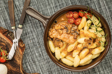 Braised pork chop with mushrooms.