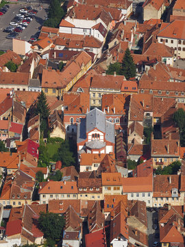 The Neolog synagogue in Brasov and its surroundings, as seen from Tampa