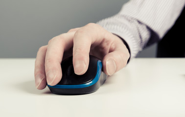 computer mouse with hand