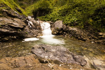 Kleiner Wasserfall bei Allgäu, Bayern, Deutschland