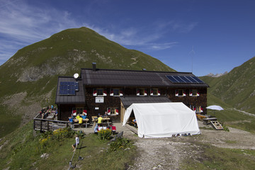 Memminger Hütte in den Alpen
