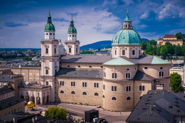 Fototapeta na wymiar The Salzburg Cathedral - 17th century baroque cathedral, Salzburg, Austria