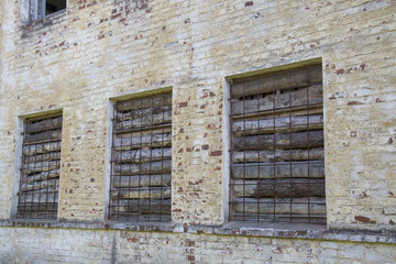 old abandoned building