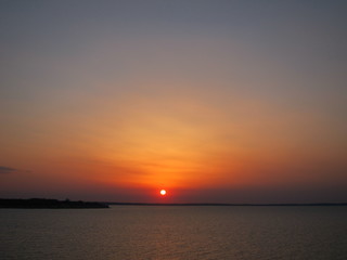 海から望む夕日 サンセット 夕焼け空