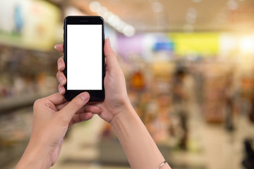 Cropped shot view of woman's hands