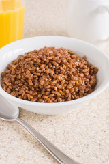 Chocolate flavoured crispy rice breakfast cereal 