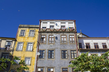 Fototapeta na wymiar Colorful houses in Porto city