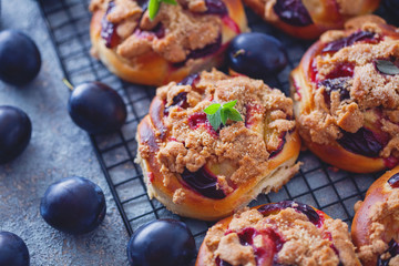homemade summer buns