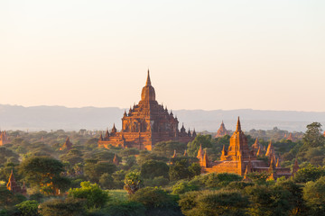 Fototapeta na wymiar Bagan temples, Myanmar