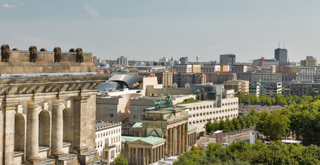Fototapeta na wymiar Berlin cityscape with Bandenburg gate and Reichstag building