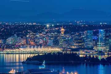 Fototapeta premium Vancouver British Columbia at Night