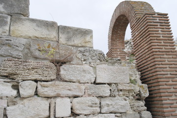 Руины древнего города Несебр в Болгарии