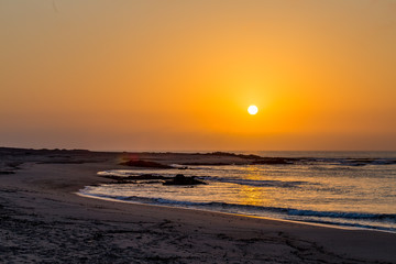 coucher de soleil cote Est Namibie plage