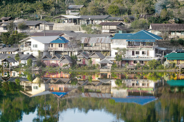Fototapeta na wymiar Ban Rak Thai villages with Reflection Lake In Mae Hong Son,Thailand.