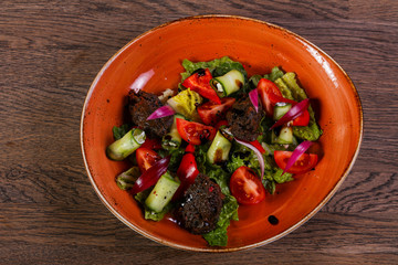 Salad with liver