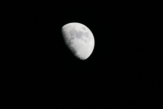 Lune crat&egrave;re