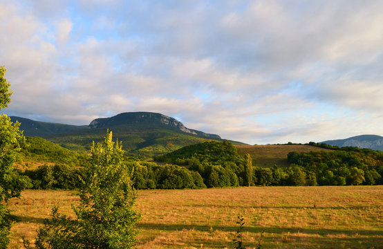 Mount the Boyka in the Crimea near the village of Sokolinoe