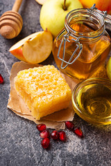 Honey, apple and pomegranate for Rosh Hashana
