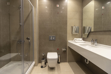 luxury hotel bathroom