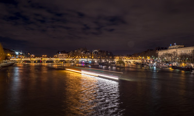 Obraz premium Paris bei Nacht