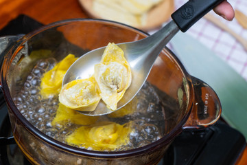 boiled pork dumpling with soup