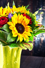 Fototapety  Kompozycja z bukietem kwiatów