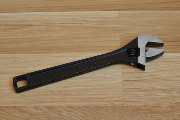 Adjustable wrench