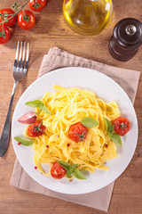 tagliatelle and tomato