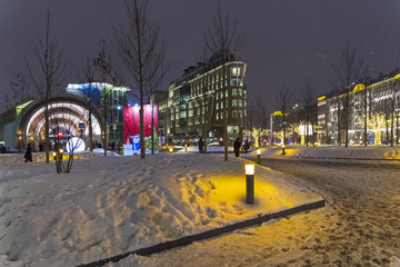 Obraz premium The entrance hall of the metro station 