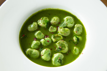 Lettuce Soup with Peas