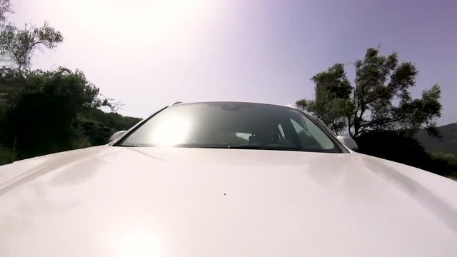 SUV in Gel&auml;nde 