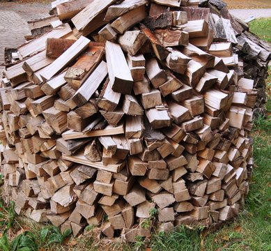 Holz, Wood,Brennholz,Firewood,holz, brennholz, stapel, baum, feuer, baumstamm, braun, bauholz, anh&auml;ufen, beigen, natur, haufen, benzin, h&ouml;lzern, wald, material, energie, dekor, winter, 