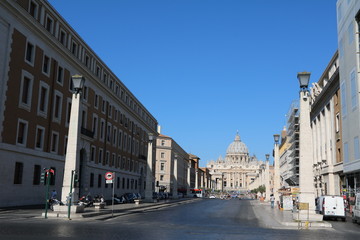 Fototapeta na wymiar Street Via della Conciliazione to Basilika Sankt Peter at St. Peter's Square in Rome, Italy