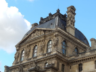 Fototapeta na wymiar Paris, museo louvre 