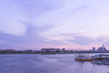 多摩川河口の夕暮れ