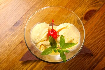 Vanilla ice-cream