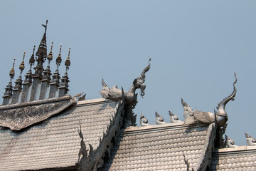 Obraz premium Wat Srisuphan in Chiang mai, northern Thailand, Church built from silver.