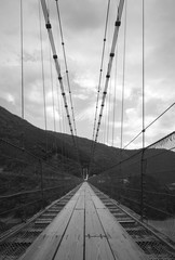 谷背の吊り橋