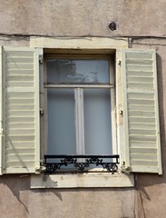 okna i okiennice © Iwona