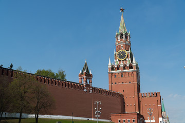 Fototapeta na wymiar View of the Spasskaya tower of the Moscow Kremlin.